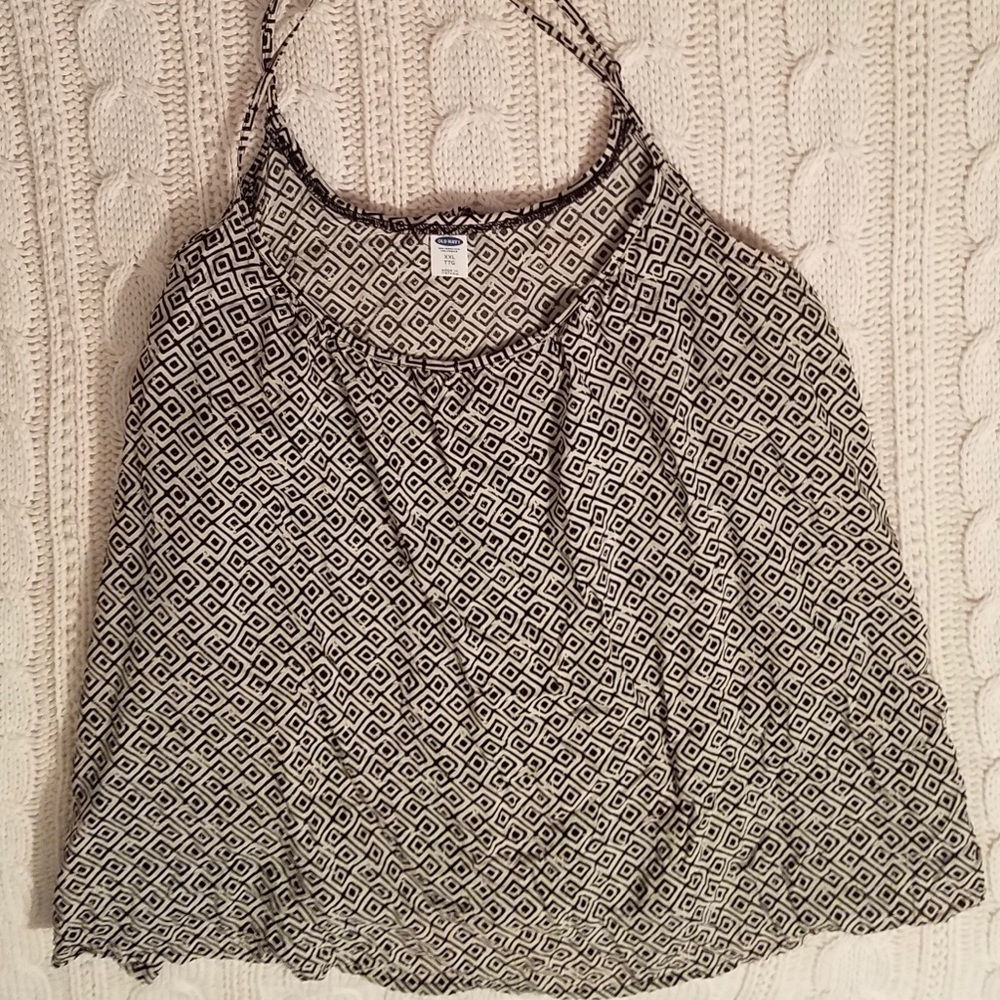 Beachy Black & White Top